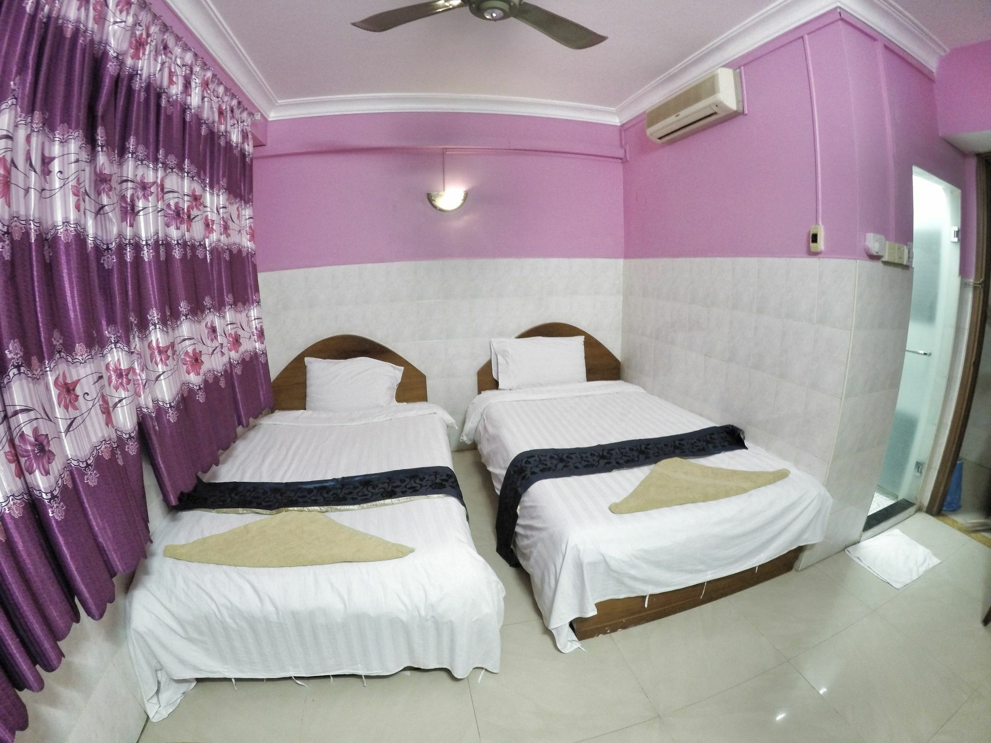 Capitol 3 Guesthouse Phnom Penh Eksteriør billede